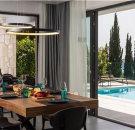 Luxury 5-Bedroom Villa with Sea-Views and Infinity Pool near Dubrovnik – Sleeps 10